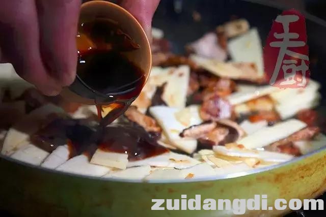 1b7500071e7644650339