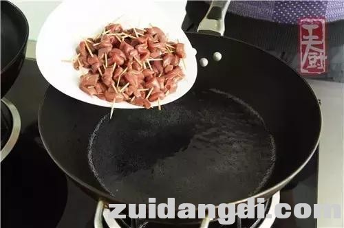 1dc10005e9b0df77bedc