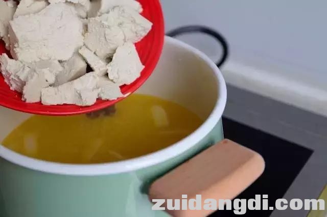 242c00050a8f277a6a94