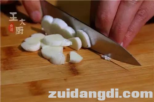 26ea0005590d4f9b4305