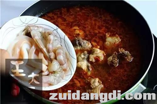 2ee300047ee083bf24a8