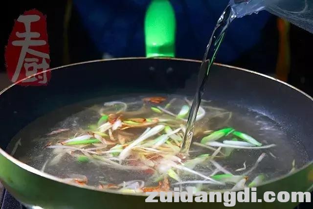 19ee000593bb679e898f