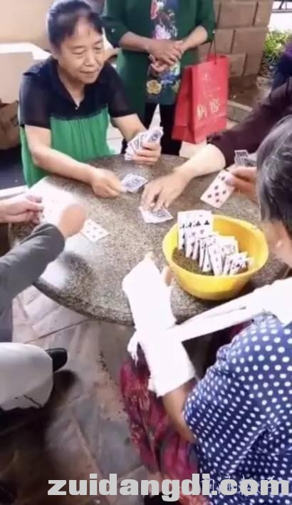 22cb00020285a5a49c79