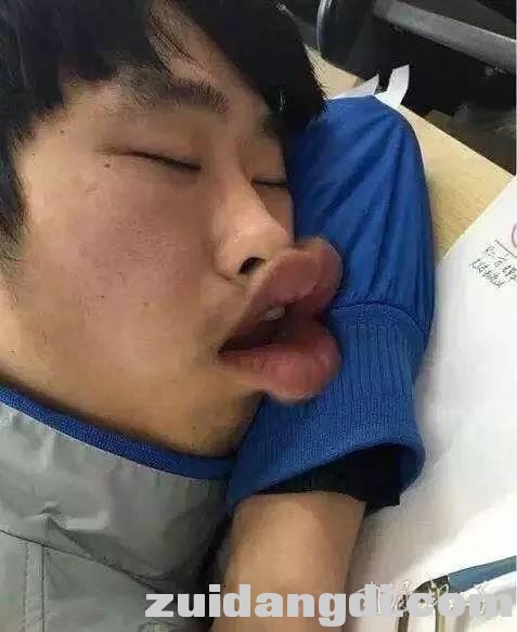 243700029ed0f7a9db48