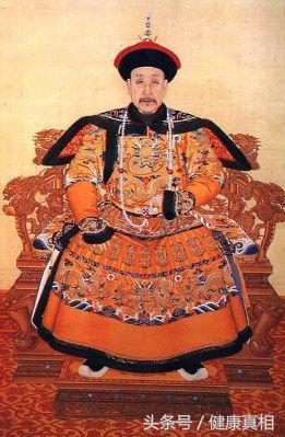 乾隆皇帝活了89岁，他的养生秘诀就这4样，原来这么简单-4.jpg