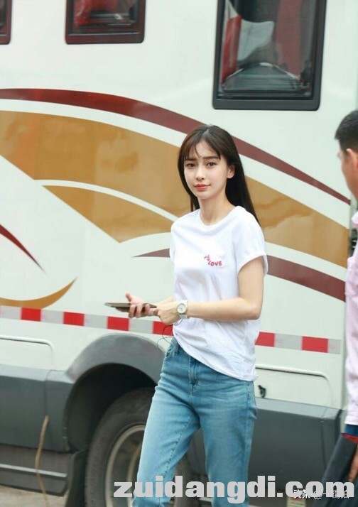Angelababy生图颜值惊艳，没有美颜滤镜的她颜值依旧能打！-6.jpg