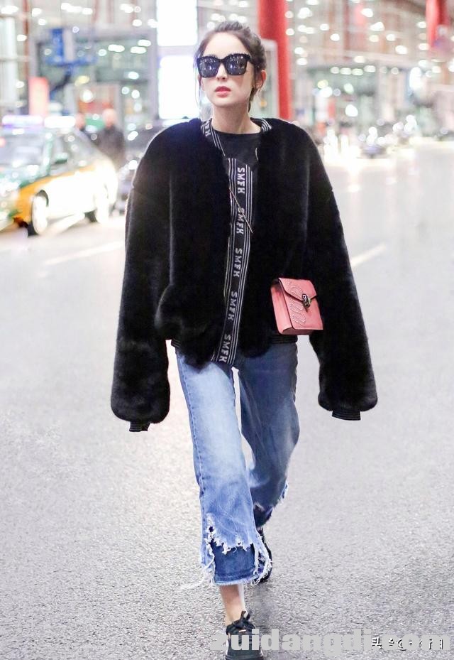 跟古力娜扎学穿搭，教你时尚单品穿出街头风！-2.jpg