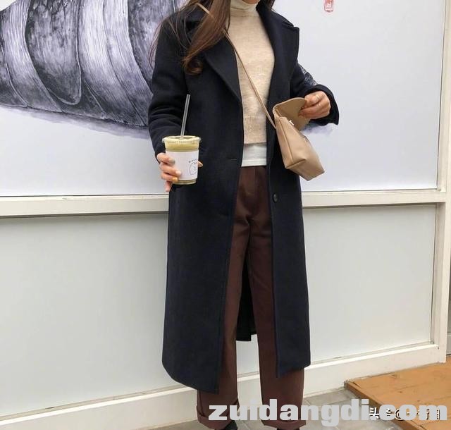 长款大衣穿搭太单调？教你一招，大衣穿出时尚感！-8.jpg