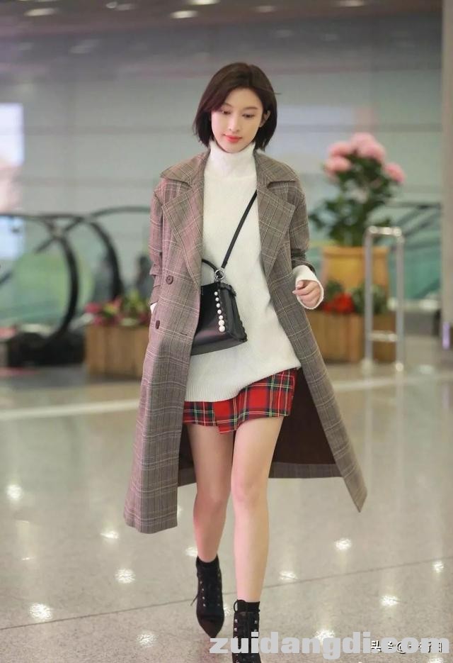 胯大？腿粗？肩宽？冬天最不能少的内搭，女明星这样穿也太好看了-16.jpg