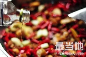 辣子鸡的做法，爱吃辣朋友们 快来这里，  这里有你要的口味。-17.jpg