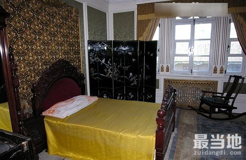 溥仪最后的奢华皇宫：双人合欢床，御用电影室、轿车，宫殿豪华。-5.jpg