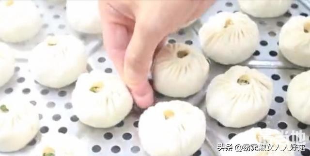 这样做五珍粉包子，好吃又劲道，配料做法-14.jpg
