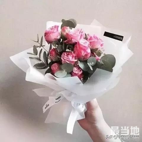 请不要问我情人节送多少朵玫瑰合适，自己看！-5.jpg
