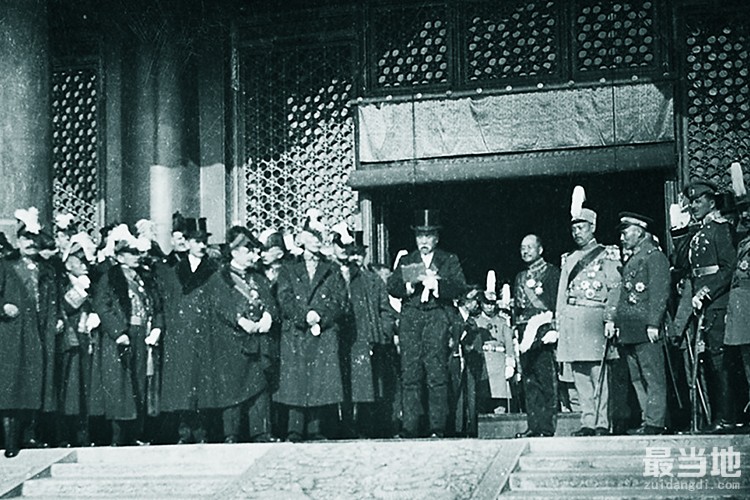 15张无法直视的百年老照片，展现出15个真实的历史瞬间！-11.jpg