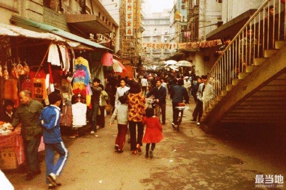 镜头下：1986年广州的老照片，展现一个早已消失多年的“老广州”-7.jpg