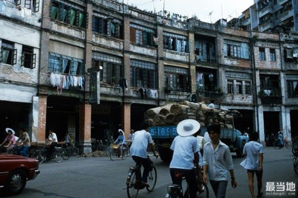 镜头下：1986年广州的老照片，展现一个早已消失多年的“老广州”-8.jpg