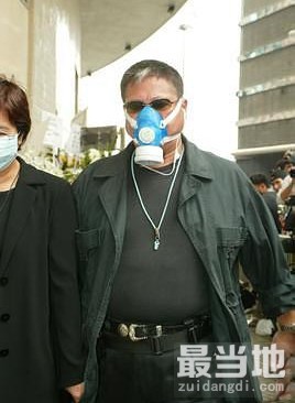 直击张国荣的葬礼：谢霆锋、洪金宝等大佬出席，袁咏仪哭的失控！-9.jpg