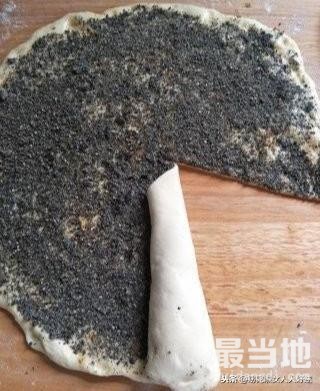 胡麻油黑芝麻大饼 的做法-8.jpg