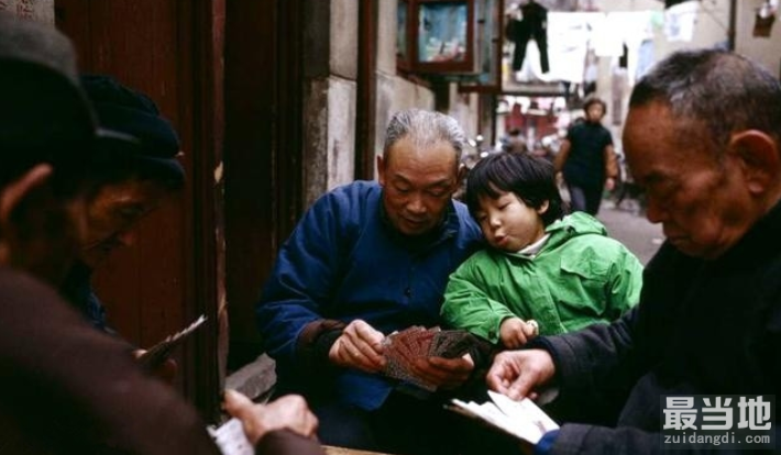 1993年上海老照片：图5的上海人现在都是有钱人、图7你一定做过-2.jpg