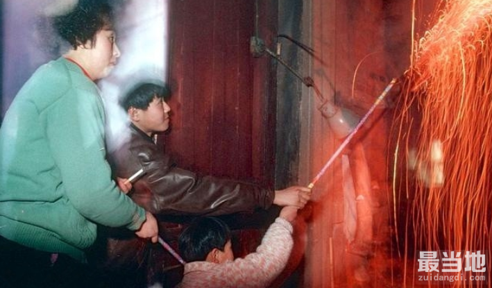 1993年上海老照片：图5的上海人现在都是有钱人、图7你一定做过-7.jpg