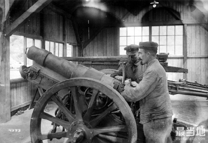 老照片：1917年第一次世界大战期间，德国陆军军械修理厂-9.jpg