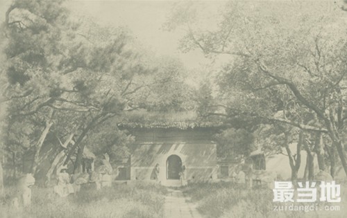 老照片：直击19世纪北京佛手公主坟罕见照-1.jpg