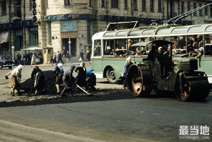 老照片：街拍1959年的莫斯科-11.jpg