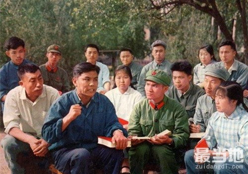 老照片：直击70年代时期的北大学生校园生活-3.jpg