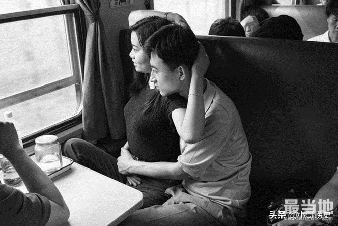 直击八九十年代火车上的旅客：与今天火车上的众生相一样吗？-10.jpg