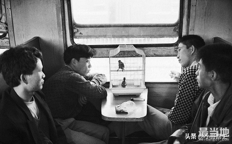 直击八九十年代火车上的旅客：与今天火车上的众生相一样吗？-12.jpg