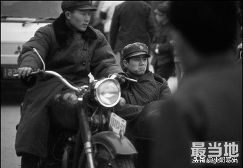 老照片：那时候路口很少有红绿灯 故宫门票很便宜-7.jpg