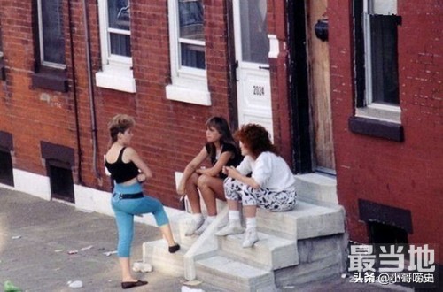 老照片：80年代苏联街头上的美女们-3.jpg