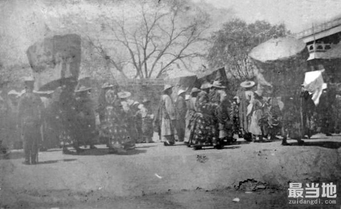 老照片：1908年光绪皇帝的葬礼，考古证实光绪帝死于砒霜中毒-8.jpg