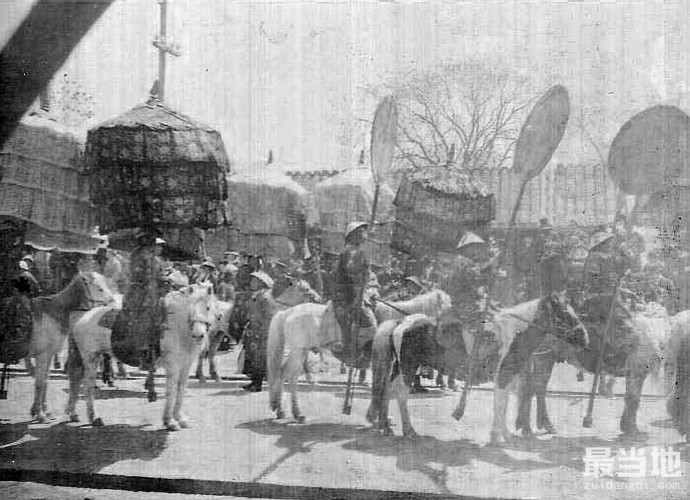 老照片：1908年光绪皇帝的葬礼，考古证实光绪帝死于砒霜中毒-7.jpg