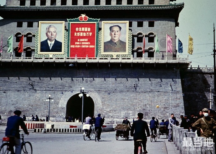 老照片：1957—1959年的老北京城生活，那时到故宫游玩不会拥挤-11.jpg