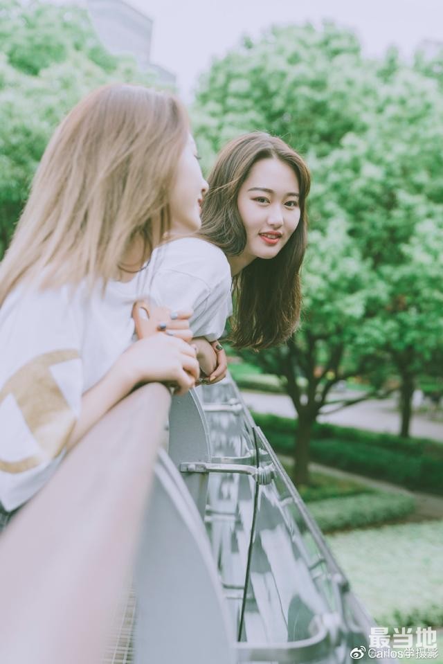闺蜜照片怎么拍才美丽？以下几点要牢记-6.jpg