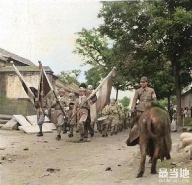 老照片：日伪时期北京门头沟地区，关帝庙內的大峪村乡立小学-4.jpg