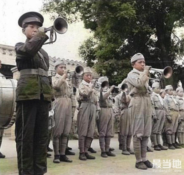 老照片：日伪时期北京门头沟地区，关帝庙內的大峪村乡立小学-8.jpg