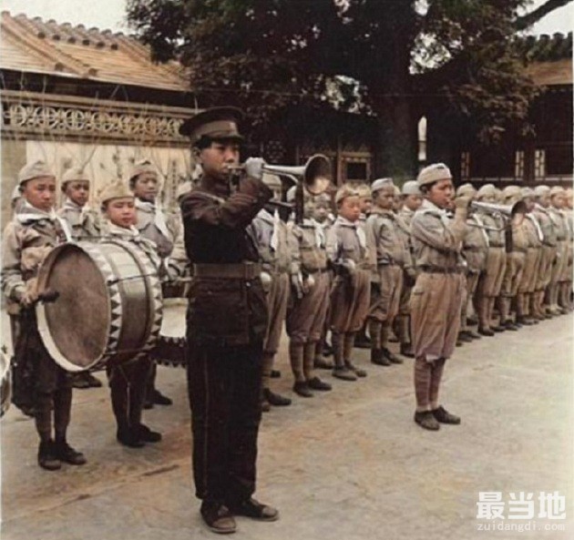 老照片：日伪时期北京门头沟地区，关帝庙內的大峪村乡立小学-7.jpg