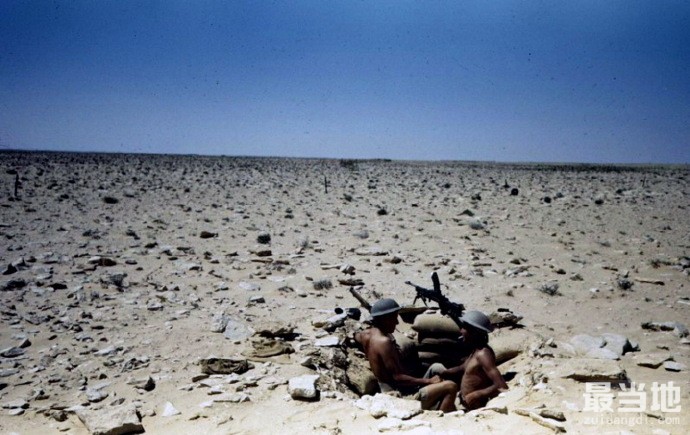 二战旧影：1942年阿拉曼战役期间的英国军队-2.jpg