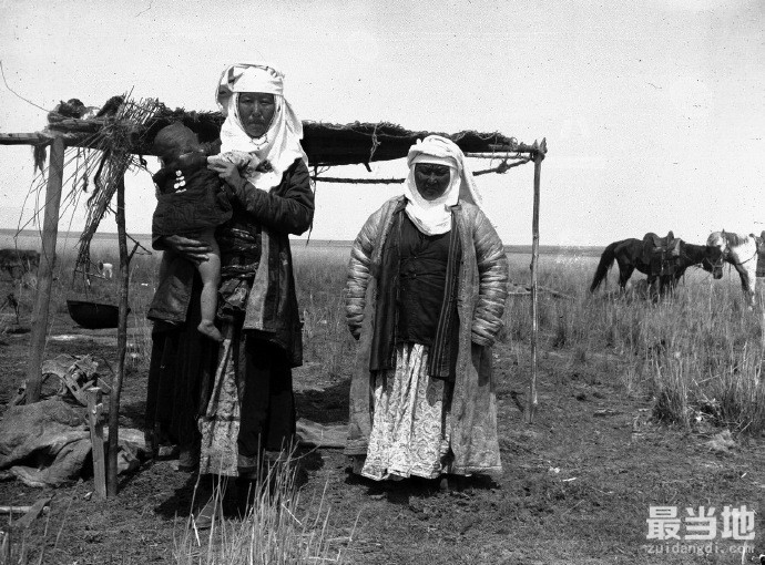 老照片：100年前新疆伊犁地区，特克斯河谷的游牧民族（1906年）-8.jpg