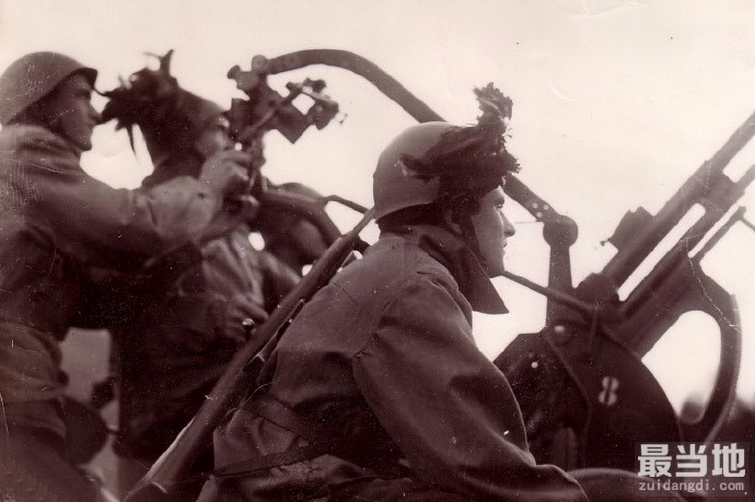 老照片：第二次世界大战实拍，1944年的意大利军队-11.jpg