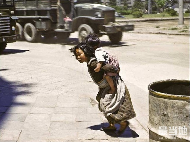 老照片：1952年的朝鲜半岛，残酷战争下的民生百态-5.jpg