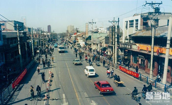 老照片：90年代末的北京市，看看那时的街景和生活-1.jpg