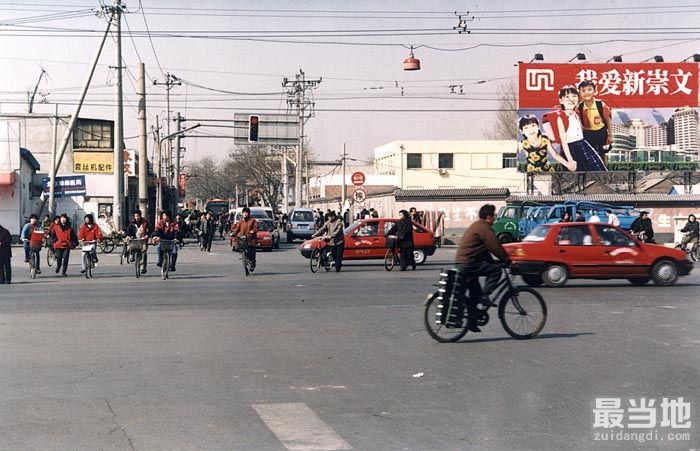 老照片：90年代末的北京市，看看那时的街景和生活-8.jpg