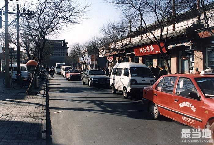 老照片：90年代末的北京市，看看那时的街景和生活-9.jpg