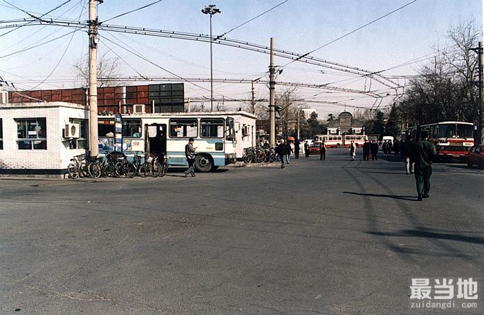 老照片：90年代末的北京市，看看那时的街景和生活-14.jpg