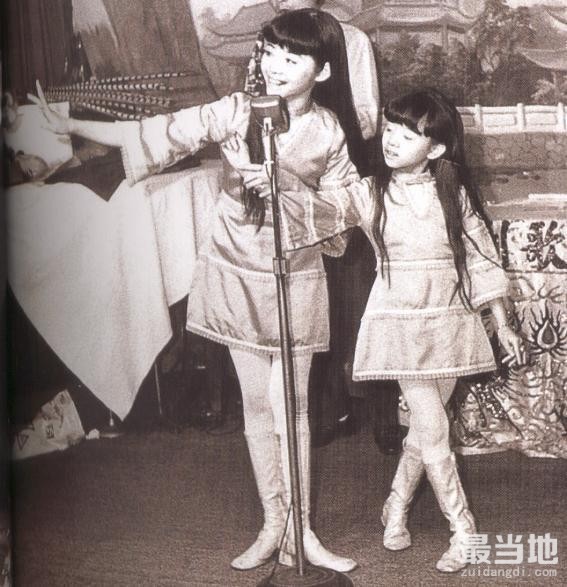 一代影后梅艳芳童年老照片，天生丽质的她4岁就开始登台表演-5.jpg
