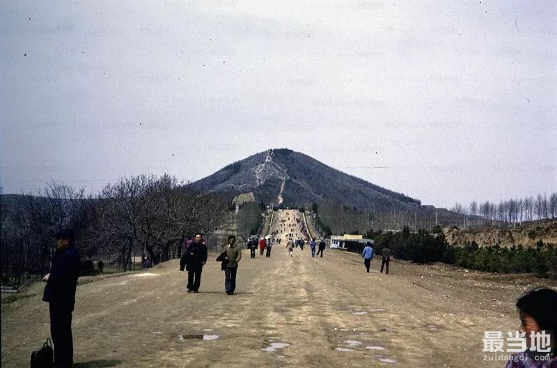 咸阳市乾县老照片：外国人拍摄80年代的唐高宗李治乾陵-3.jpg