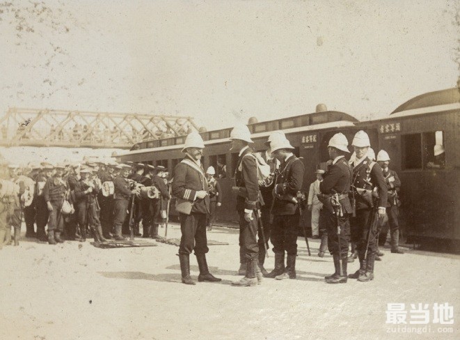 1900年一伙强盗来到中国，在烧杀抢掠之余拍下了这组照片-2.jpg